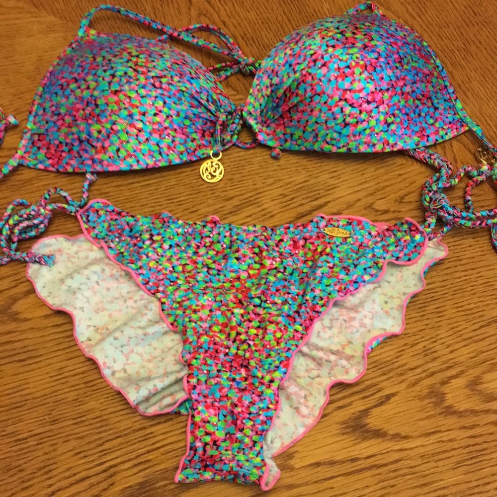 LuLi Fama bikini